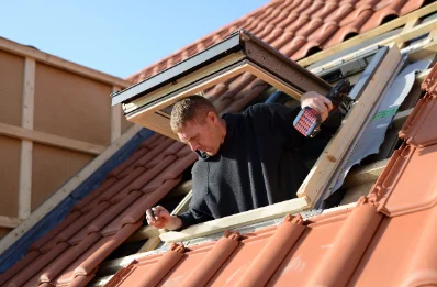 Pose de fenêtres de toit Velux à Auriébat